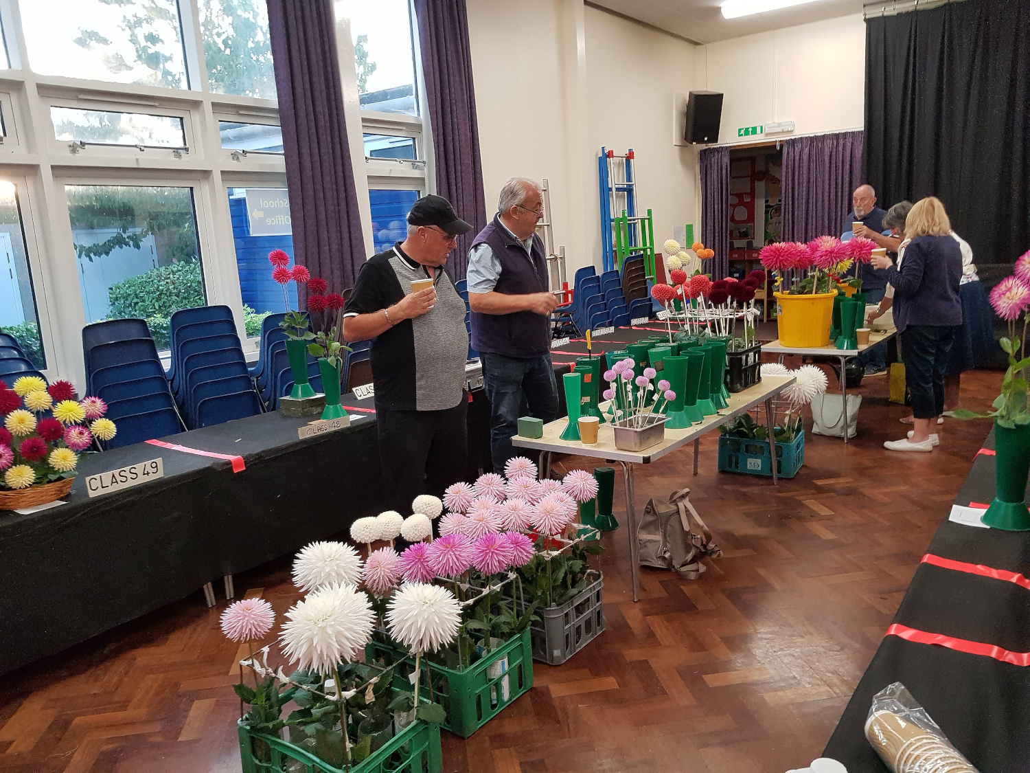 Exhibitors & Helpers