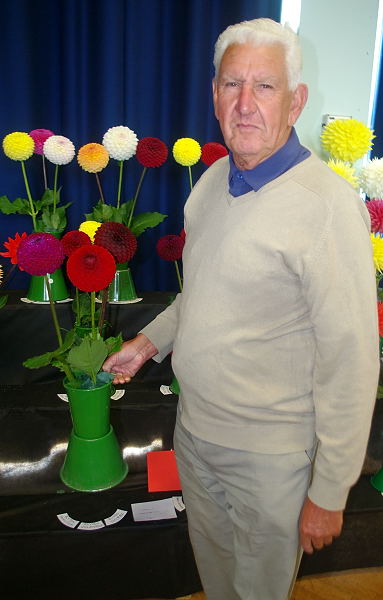 Les with his 20 blooms exhibit